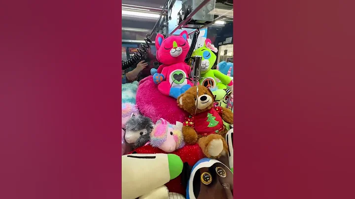 I Won With This Claw Machine Raking Hack! - DayDayNews