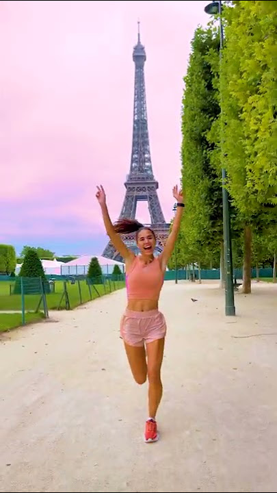 12 KM RUN IN PARIS 💖🏃🏻‍♀️