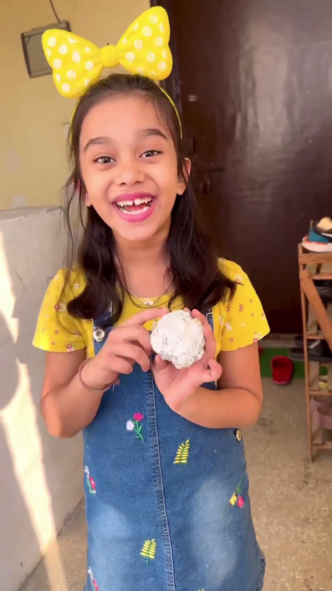 amaira foil paper se ball bana di #amairagurjar #shorts