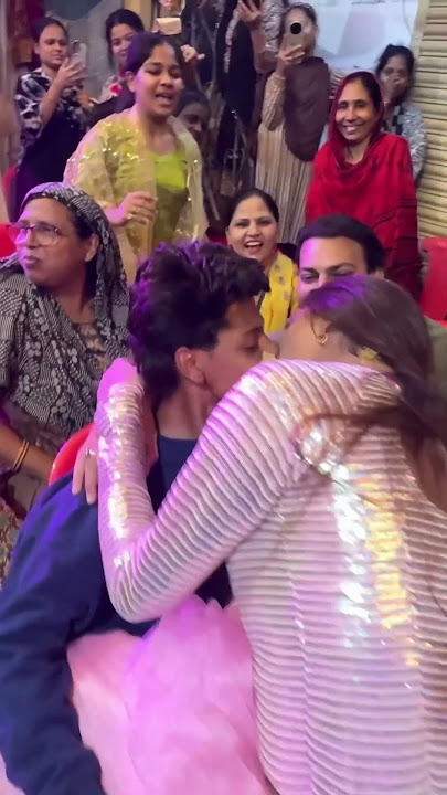 Mehandi main hui bohat masti ( mrshanu ) #explorepage #funny #couplegoals #shortsvideo #mehndi