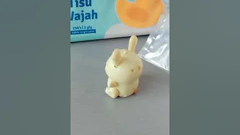 RARE TOMY MICROPETS - LIMITED ED. EASTER BUNNY