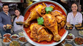 ₹150/- में चिकेन रोटी \u0026 लच्छा पराठा | STREET SIDE CHICKEN ROAST WITH LACCHA PARATHA AT RAJA PARK