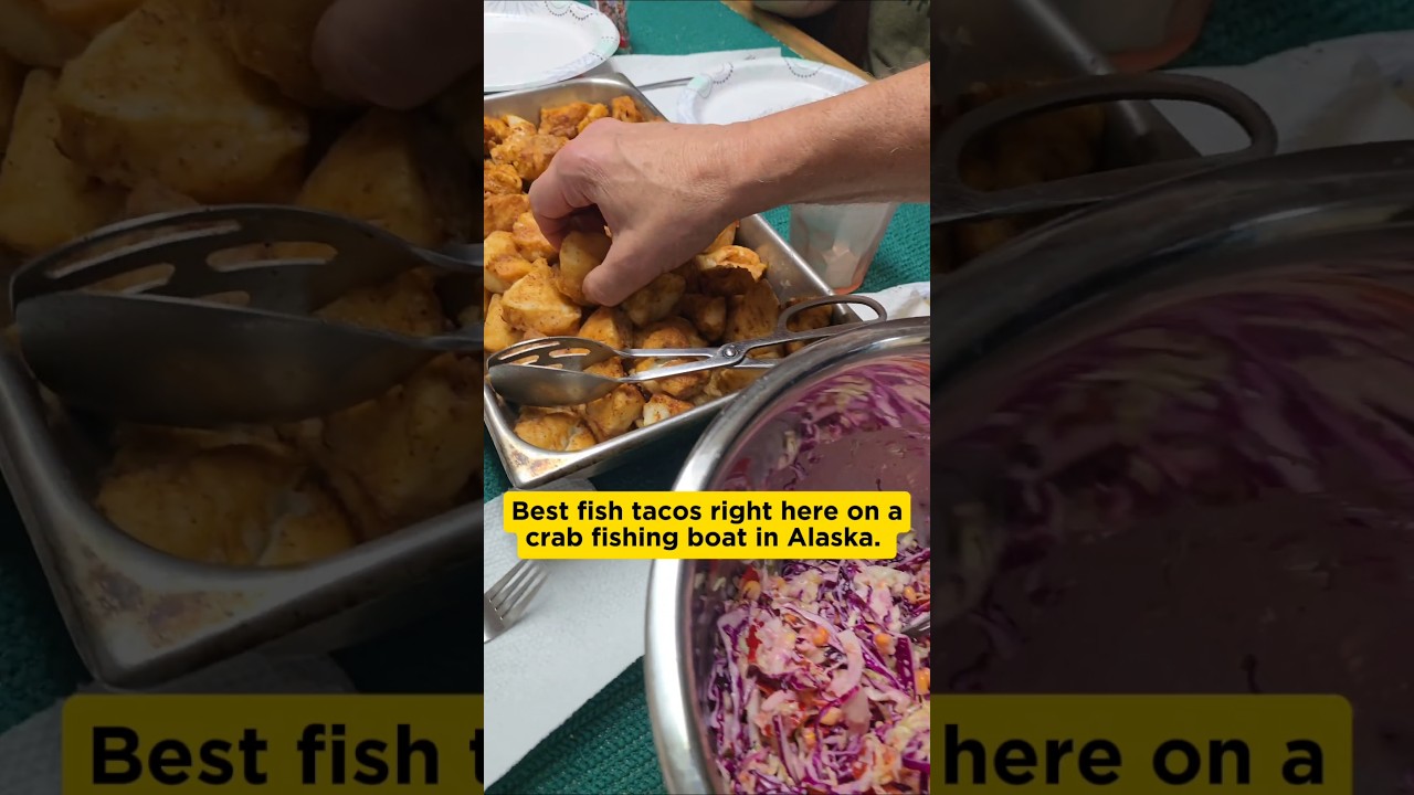 Лучшие в мире рыбные тако прямо здесь, на краболовном судне на Аляске. 