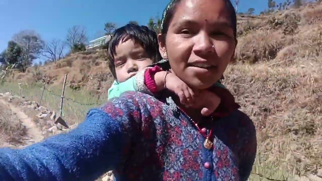 आज नेगी जी हमारे लिए फ्रीज भी ला गए है 😀😀