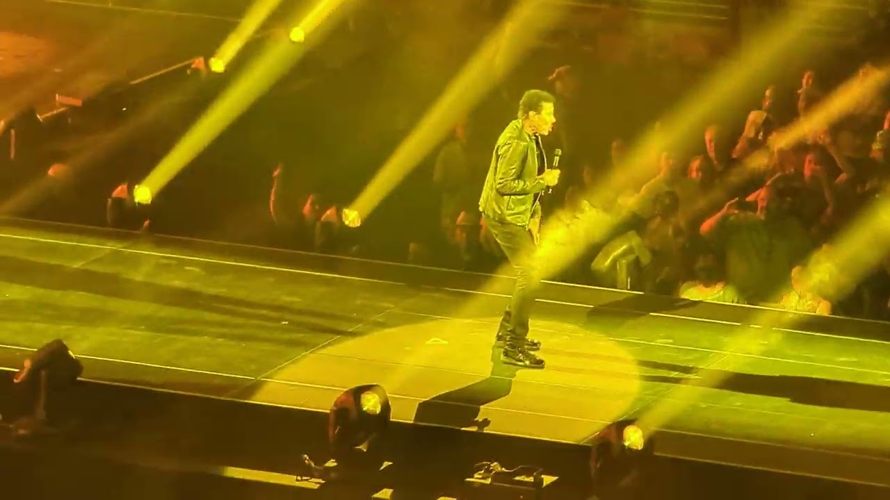 Смотреть «Lionel Richie Live - Fancy Dancer at Capital One Arena August 18 2023» на YouTube Смотреть «Lionel Richie Live - Fancy Dancer at Capital One Arena August 18 2023» на YouTube