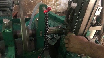 Automatic single spindle pitch control tapping machine with pneumatic cylinder