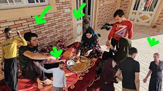 видео: Сомнения Салеха, ярость Садека и молчание Али: в деревне начинается новая буря!» картинка: Сомнения Салеха, ярость Садека и молчание Али: в деревне начинается новая буря!»