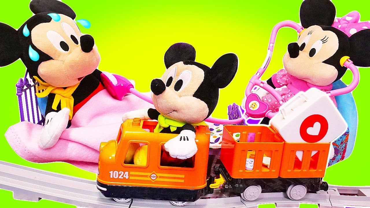 Aventuras de la familia Mouse. Mickey y otros juguetes de peluche.  Episodios para niños. 