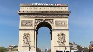 « 64 ans, c'est non ! » : une banderole géante déployée sur l'Arc de Triomphe