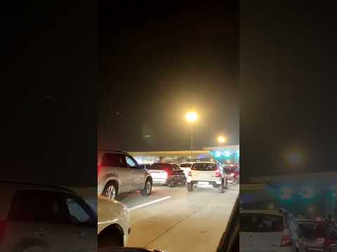 بازم افزایش قیمت ایندفعه آزاد راه تهران شمال یعنی یه شمال رفت برگشت فقط 230 هزار تومان باید عوارض بد