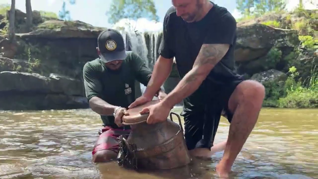 Encontramos tesouro submerso na água