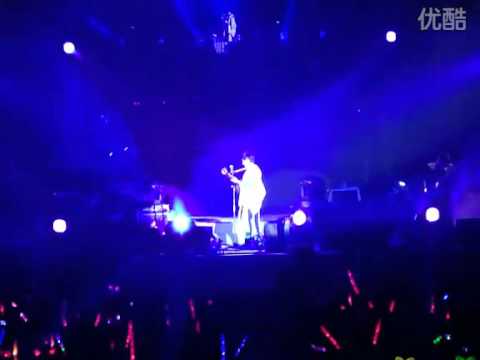 101224 林宥嘉 上海 感官/世界音樂會partⅡ - Ain't no Sunshine (Bill Withers)