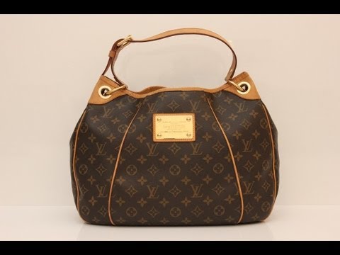 What&#39;s in my Louis Vuitton Bag • - YouTube