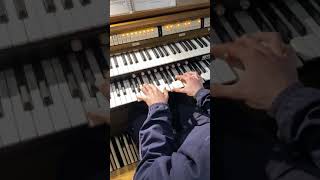 Matthew plays a short excerpt from Carillon (24 Pièces en style libre) Op 31 No 21 by Louis Vierne