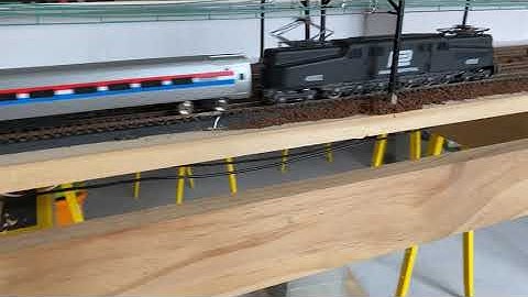 GG1 meets Metroliner on 1970s layout