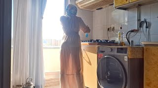 House cleaning routine and kitchen cleaning