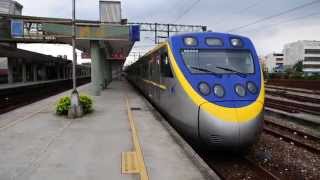 Taiwan Railway 北上 4027 次 區間快 EMU800型 電聯車 頭城站 開車