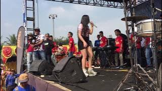 NIKEN CARASTALO II BAGAIKAN LANGIT