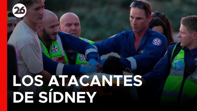 Hoảng loạn, tiếng súng và nỗi kinh hoàng: thêm hình ảnh từ vụ tấn công bài Do Thái ở Sydney - YouTube