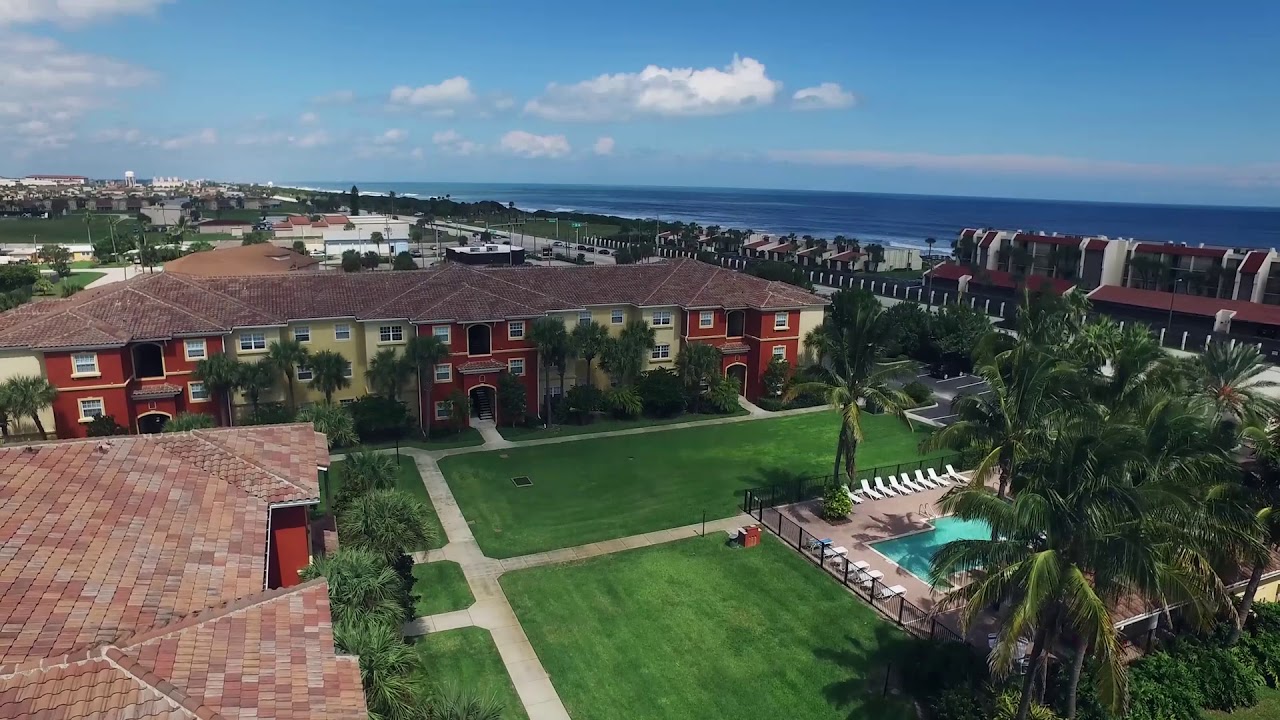 A sky view of Beachside Apartments 