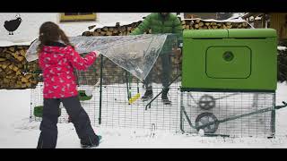 Keeping Chickens Warm in Winter - Eglu Cube Coop | Omlet Pet Products Keeping Chickens Warm in Winter - Eglu Cube Coop | Omlet Pet Products