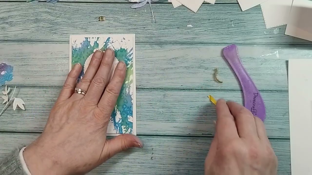 Scrunched Tissue Backgrounds made into Cards #gummiapan #meissaprint