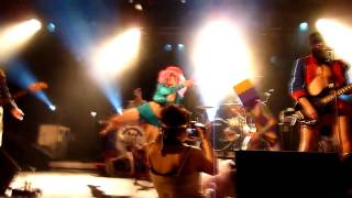 Bonaparte - Blow It Up [06.04.11 Große Freiheit 36]