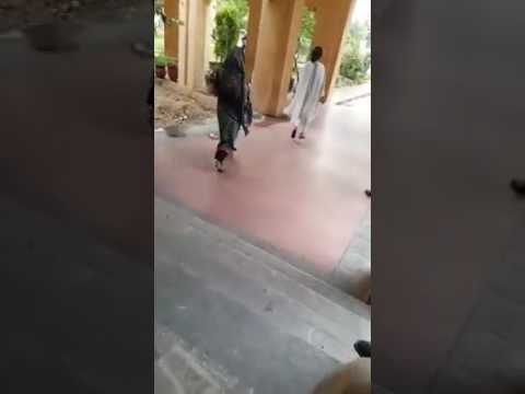 بے شرم لڑکوں نے لڑکی کے ساتھ کیا کر دیا دیکھتے ہی بے قابو ہو جائیں گے 