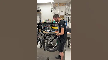 RÉPARATION EBIKE Velo Ebike Electric Montréal Bikeshop Shorts 