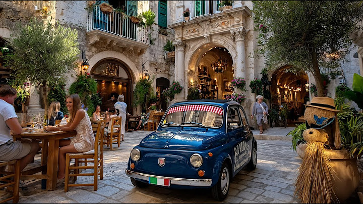 Walking in Monopoli - The Beautiful Italian Town Everyone Skips (BIG Mistake!)