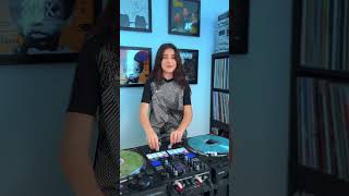 Kendrick Lamar Vs Snoop Dogg - Drop It Like Its Hot