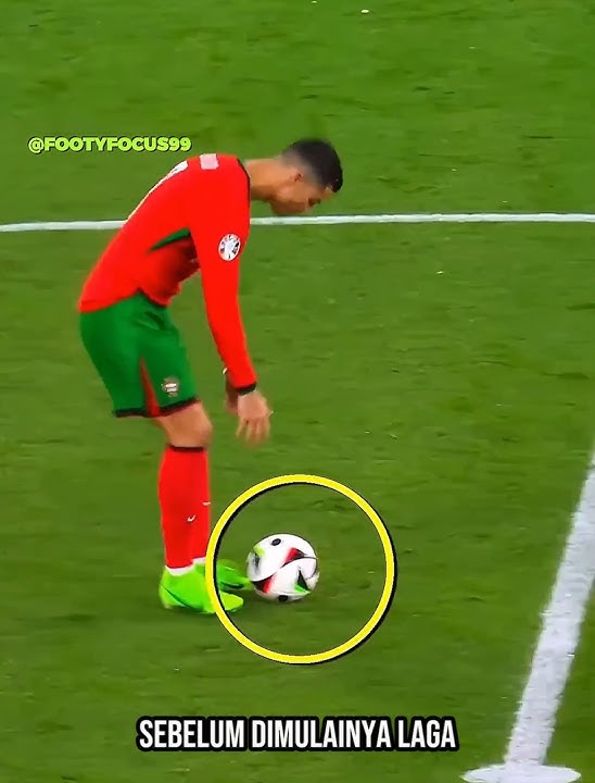 Momen Langka Ronaldo Saat Kick-off 😅