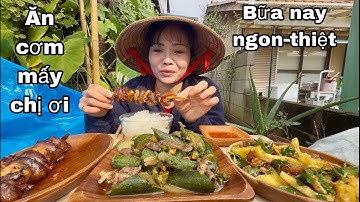 Tim gà em làm món nướng khô cá lóc trộn rau râm một bàn em ăn không đủ