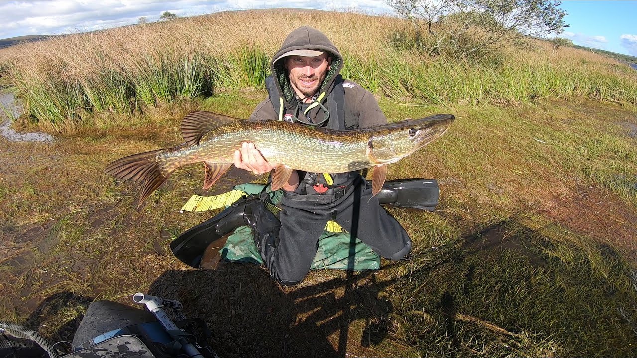 Nouveau brochet métré au lac St michel YouTube