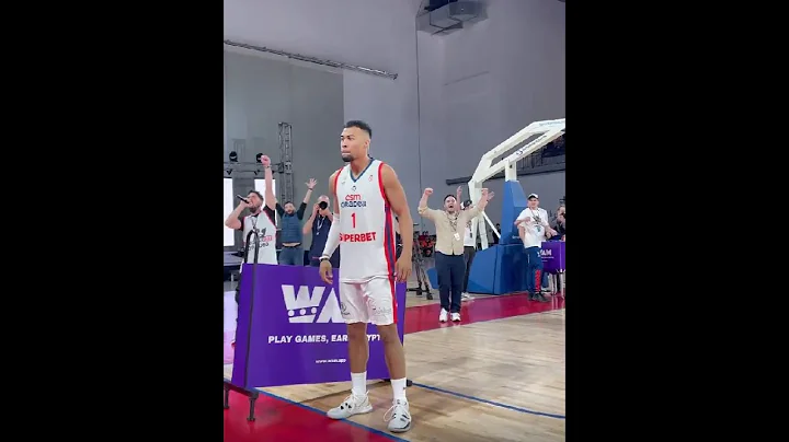 Stephen Holt going Steph Curry at the Romanian All...