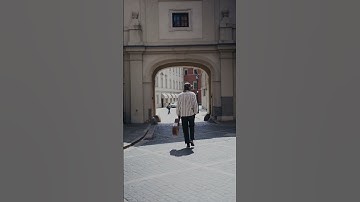 Drones can deliver Burgers!!!!...in Blender VFX #3d #3danimation #blender #vfx #vfxshorts #cgi