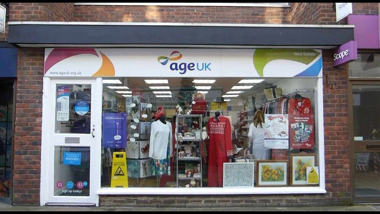 Age UK Chichester Charity shop Hjálparstarfsverslun