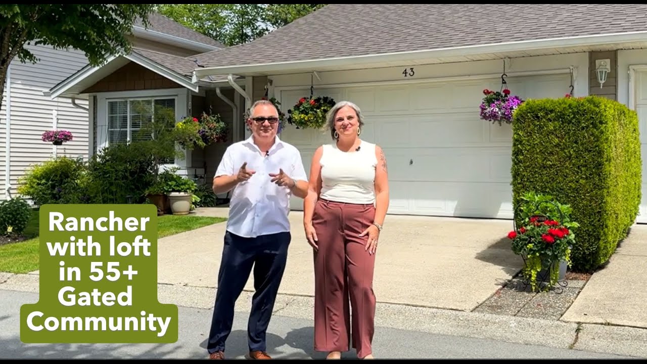 Large 1/2 Duplex Home in 55 plus Gated Community with a Magnificent back yard area - HappyHomesBC