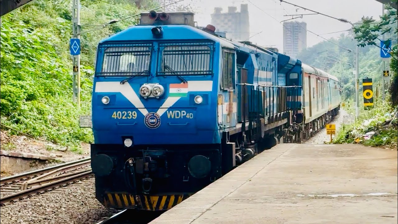 Offlink | Bleed Blue | KJM WDP4D 40239 | 19668 Mysuru - Udaipur Palace Queen Humsafar Express | EMD
