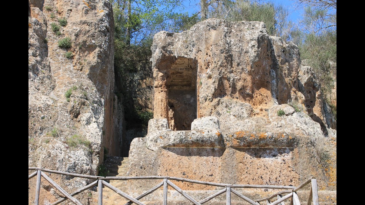 Toscana Etrusca: la Tomba Ildebranda di Sovana (Archeologia e Gopro)