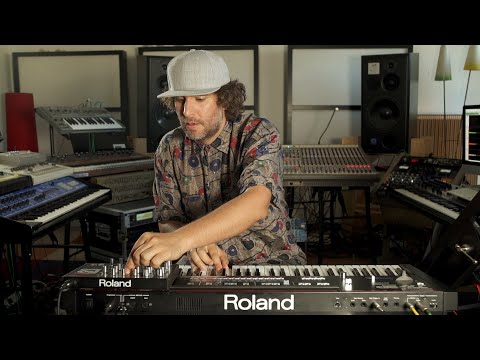 Mathew Jonson Presents His Synthesizer Favourites:  Roland JX-3P (EB.TV)