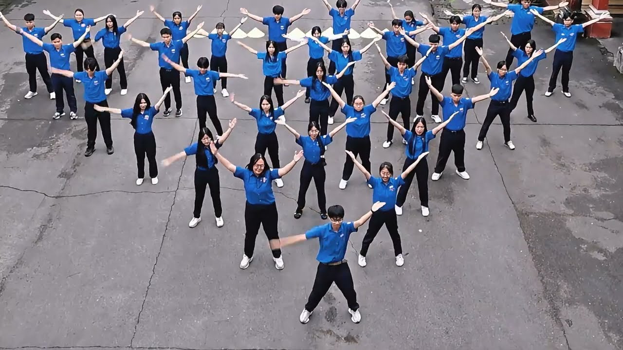 CUỘC THI FLASHMOB SẮC MÀU TUỔI TRẺ 2025 - 11 ANH 2 - Tiết mục VIỆT NAM ĐẠI ĐOÀN KẾT