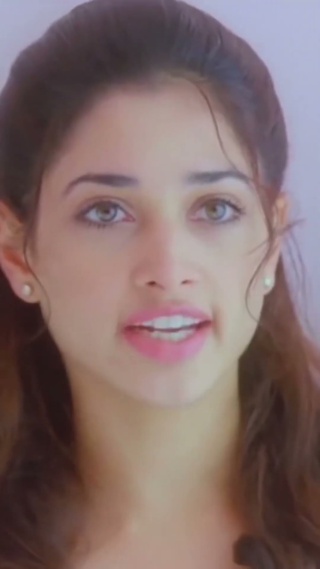 Gaon Mein Badri Ke Chehre Se Khoobsurat Kuch Nahi