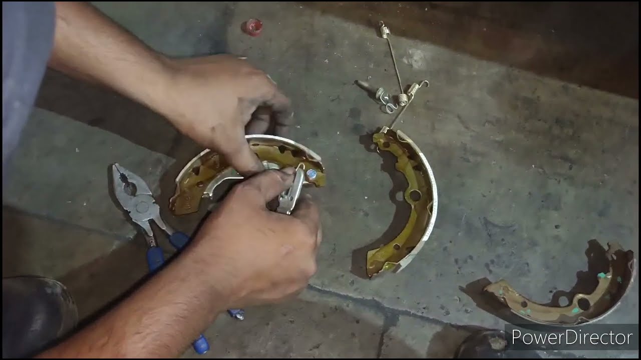 Maruti dzire brake shoe fit karne ka Tarika ब्रेक सु फिट करने का तरीका ABS वाली गाड़ियों में