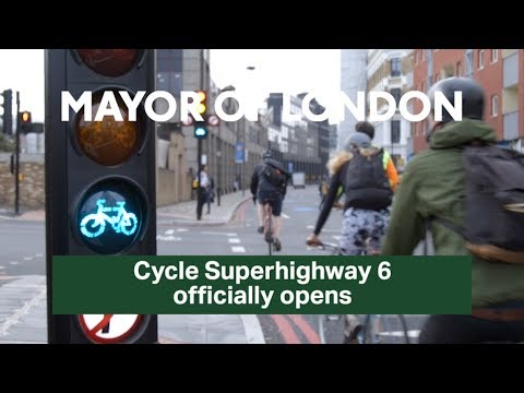 Video: Bordfører i London Sadiq Khan ser ut til å utvide sykkelmotorveien inn sør-øst for byen
