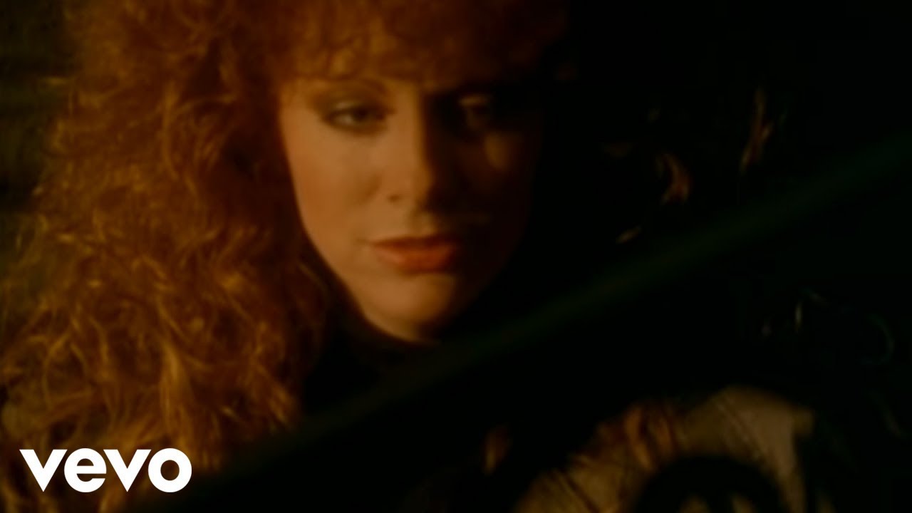 Reba McEntire - Rumor Has It