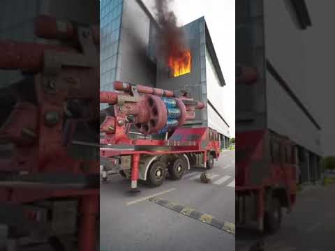 طريقة قنابل دبات الماء لاطفاء الحريق
