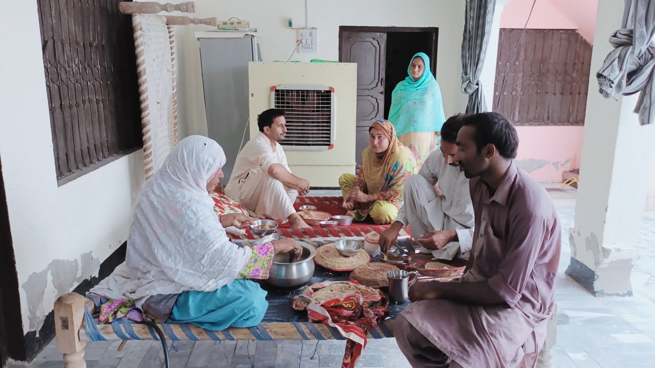 Desi Murgh Karahi Ali VEER Aor Aapi Humera Keliye - YouTube