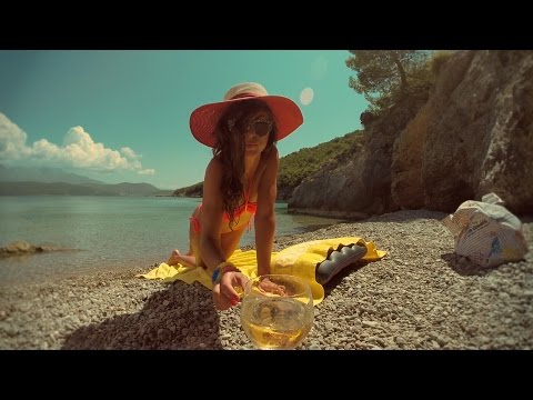 Video: Dandy Na Plaži