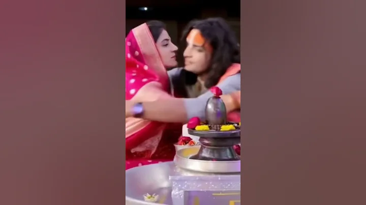 अनिरुद्ध आचार्य जी और गुरु में एक साथ गले मिलने मिलते हुए#aniruddhacharyaji#anirudhacharya#vrindavan